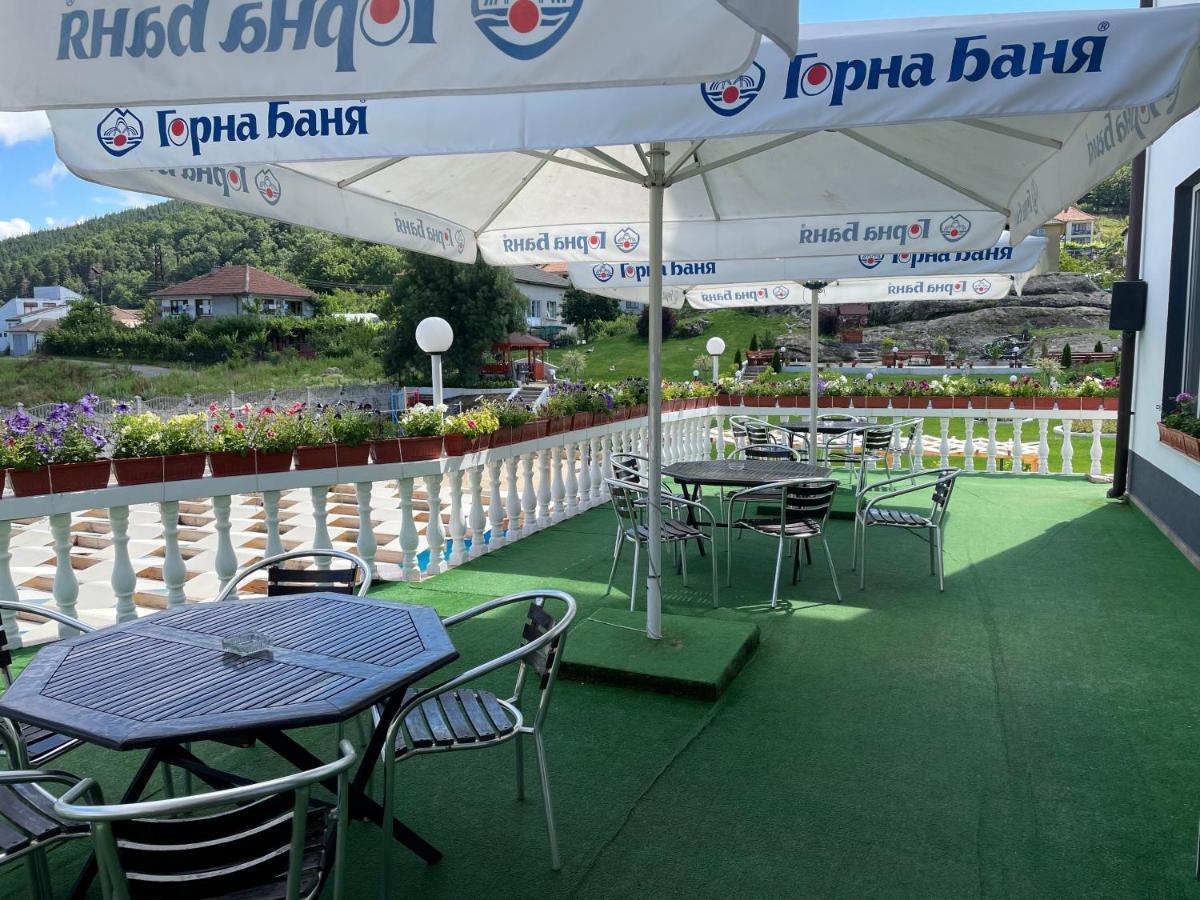 Hotel Elit เกียร์โกโว ภายนอก รูปภาพ
