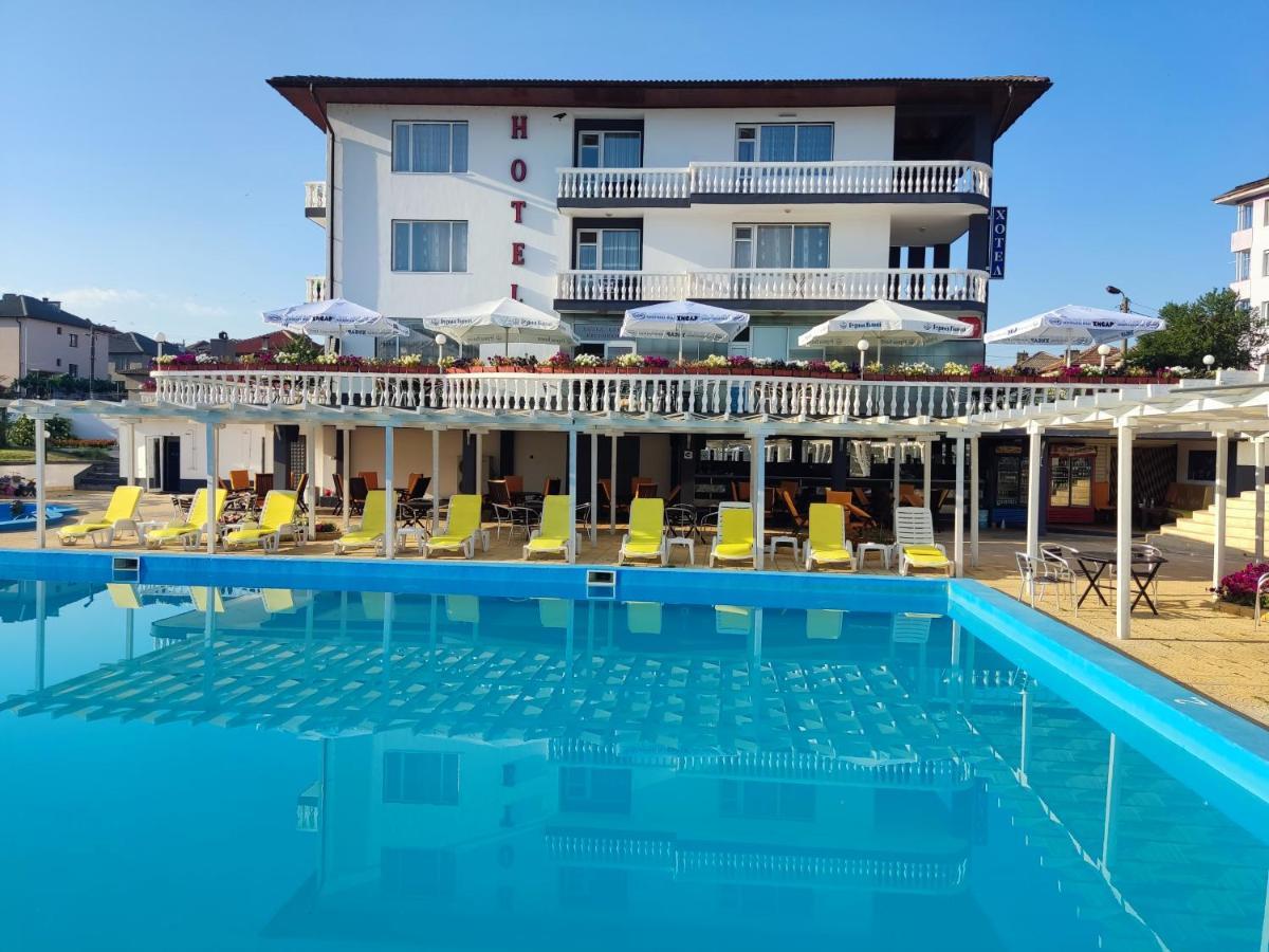 Hotel Elit เกียร์โกโว ภายนอก รูปภาพ