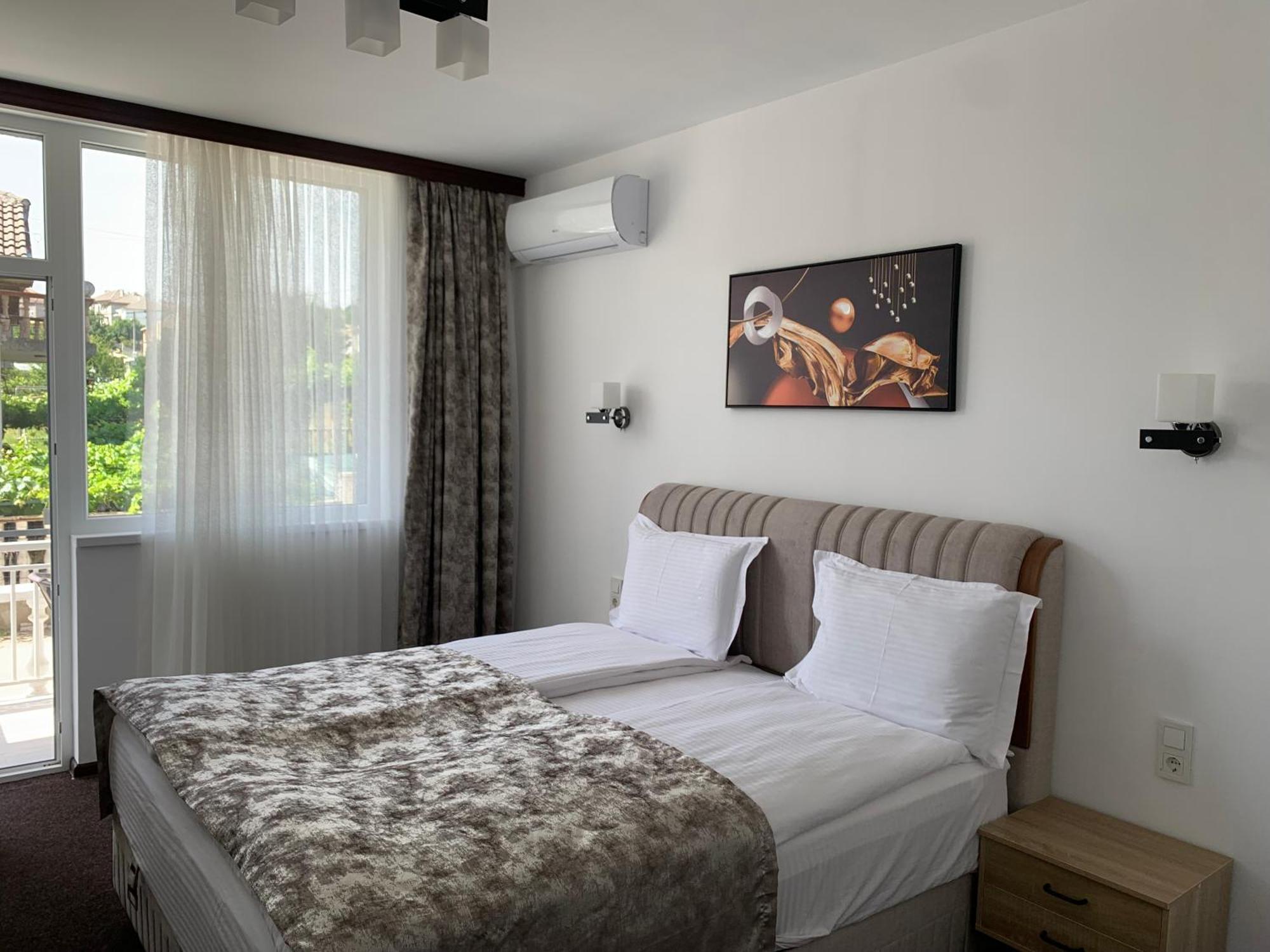 Hotel Elit เกียร์โกโว ภายนอก รูปภาพ