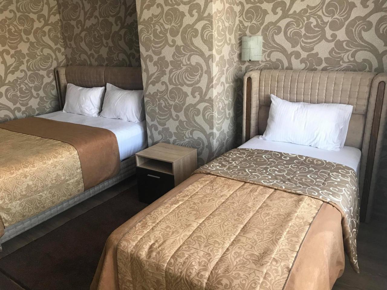 Hotel Elit เกียร์โกโว ภายนอก รูปภาพ