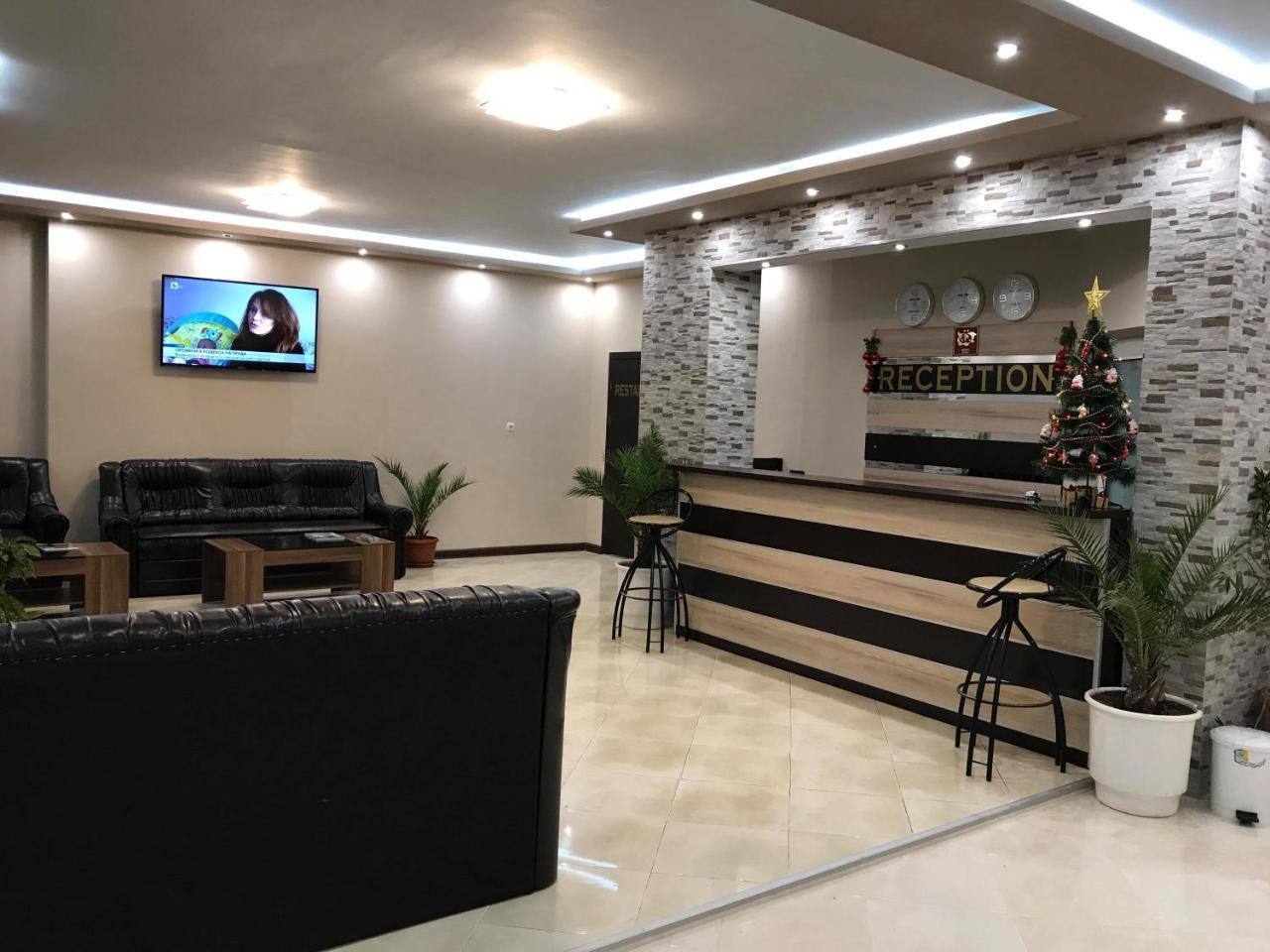 Hotel Elit เกียร์โกโว ภายนอก รูปภาพ